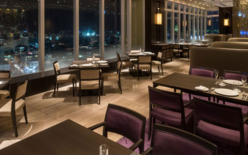 Priority reservation to block a table by the window when booking the restaurant for dinner